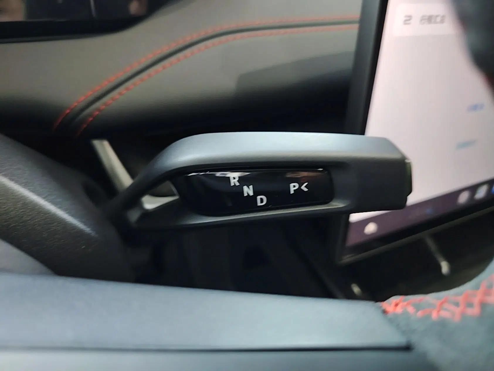 Xiaomi Auto SU7 Ultra 2025 Ultra Model — миниатюра 17