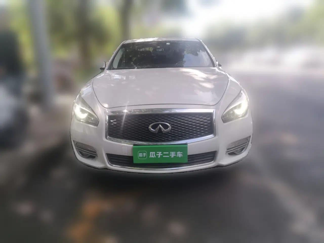 Infiniti Q70 2015 Q70L 2.5L Elite Edition — миниатюра 2