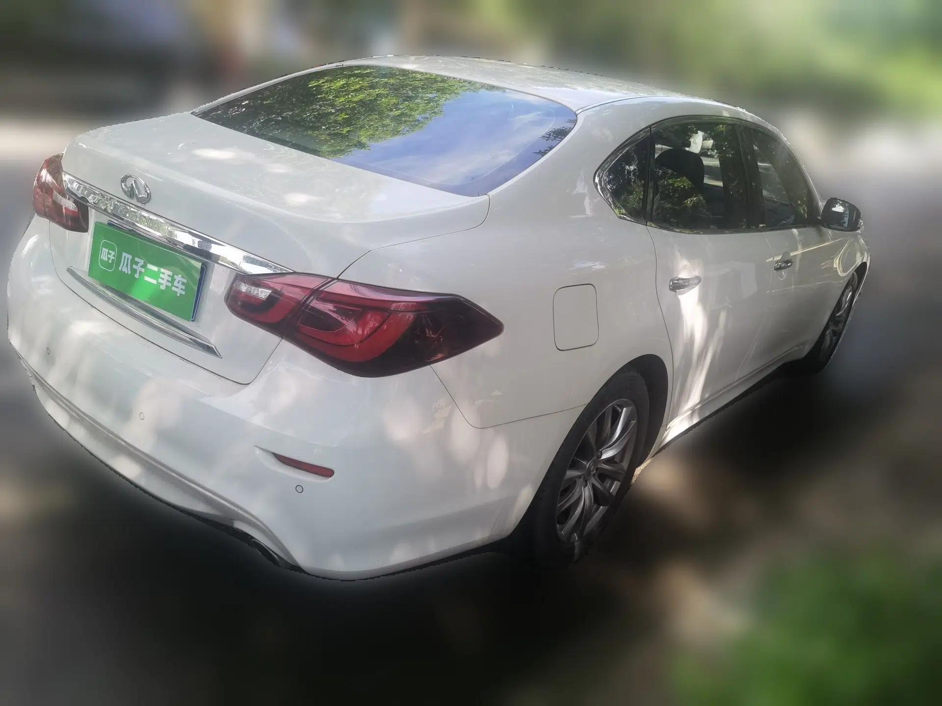 Infiniti Q70 2015 Q70L 2.5L Elite Edition — миниатюра 6