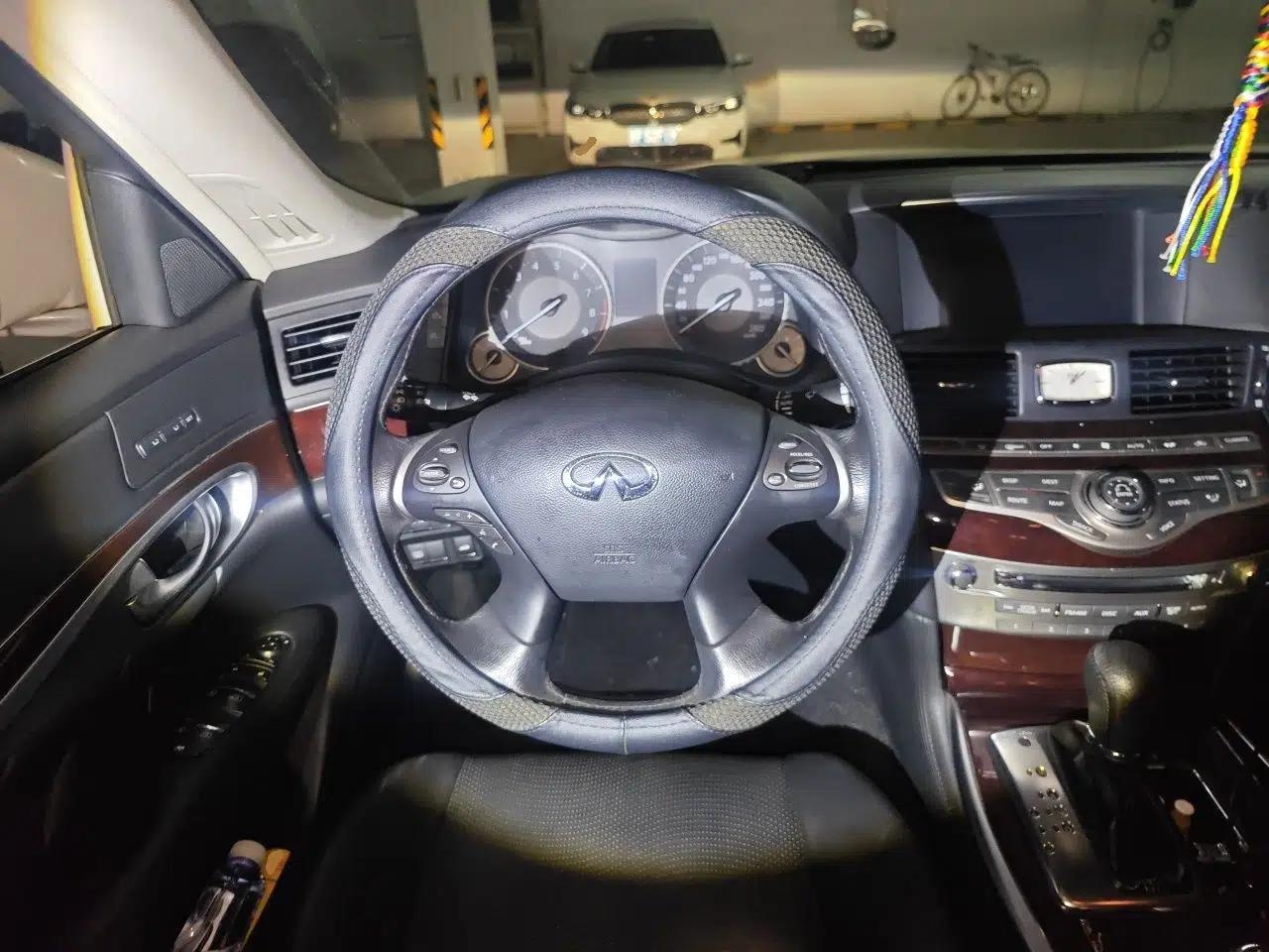 Infiniti Q70 2013 Q70L 2.5L Elegance Edition — миниатюра 11