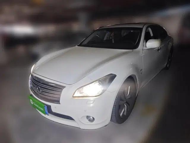 Infiniti Q70 2013 Q70L 2.5L Elegance Edition