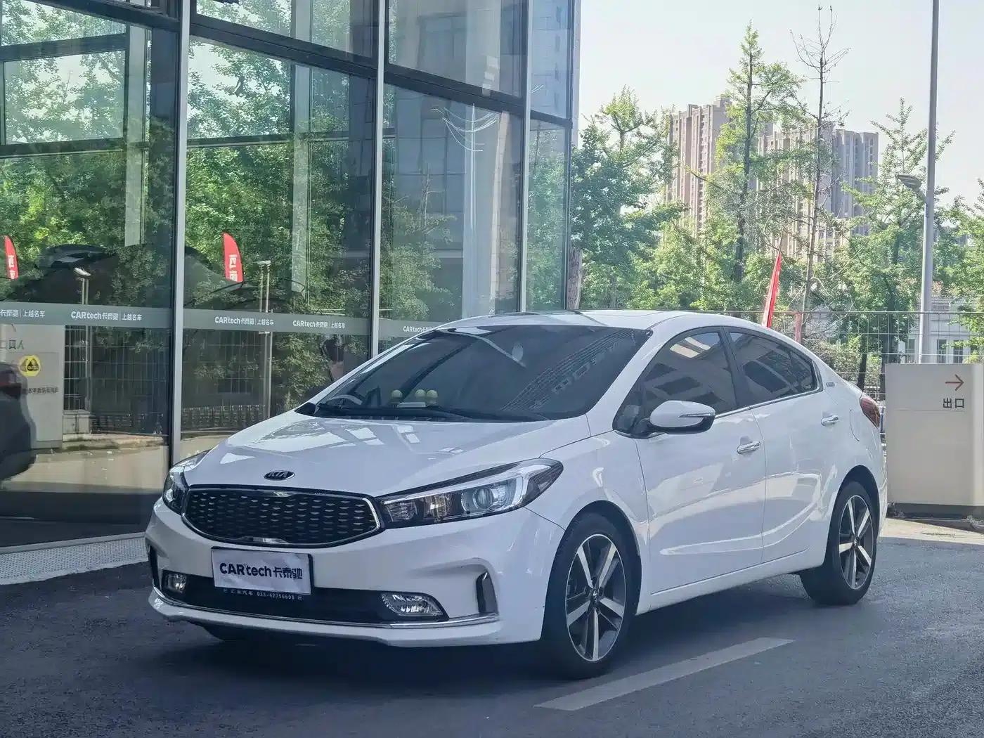 Kia K3 2017 1.6L Automatic 15th Anniversary Special Edition GLS — миниатюра 1