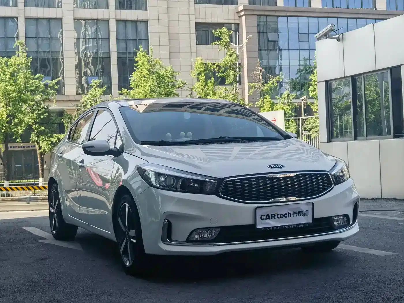 Kia K3 2017 1.6L Automatic 15th Anniversary Special Edition GLS — миниатюра 2