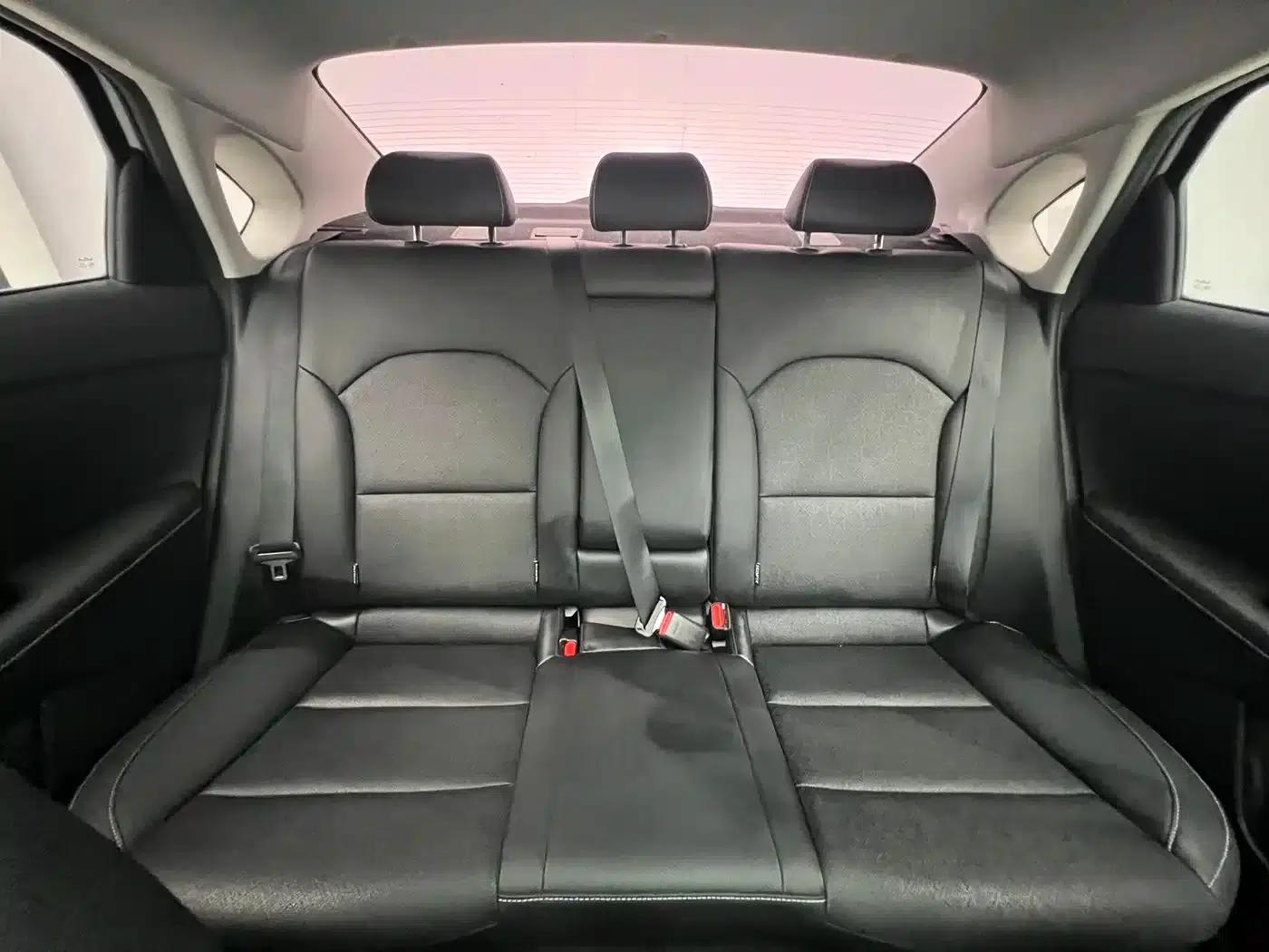 Kia K3 2021 1.5L CVT Fashion Edition — миниатюра 12