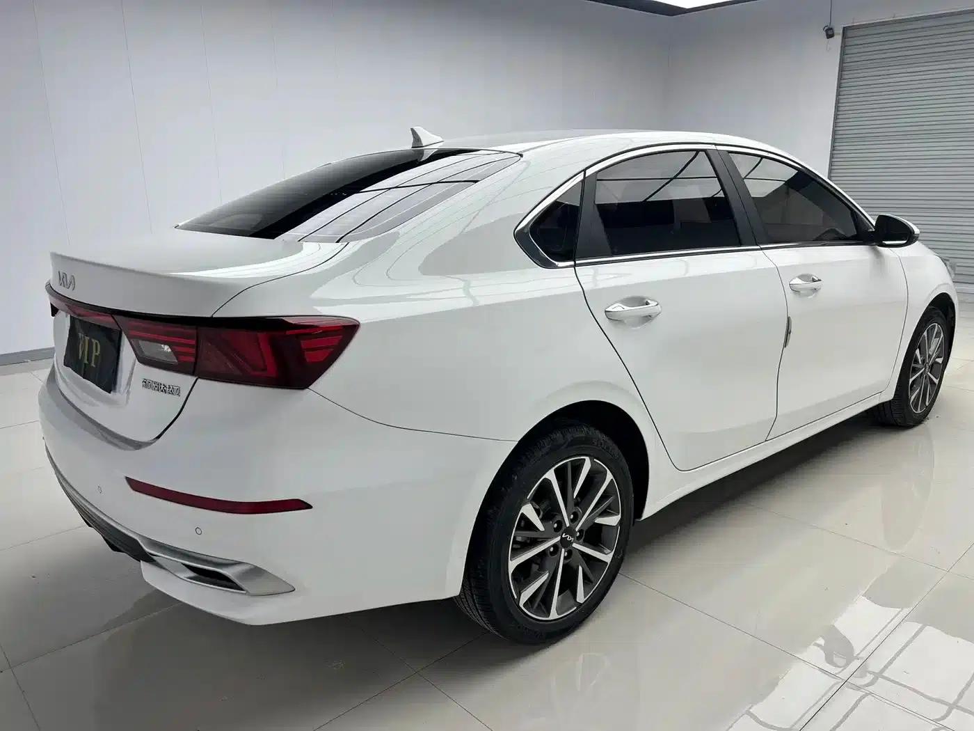 Kia K3 2021 1.5L CVT Fashion Edition — миниатюра 6