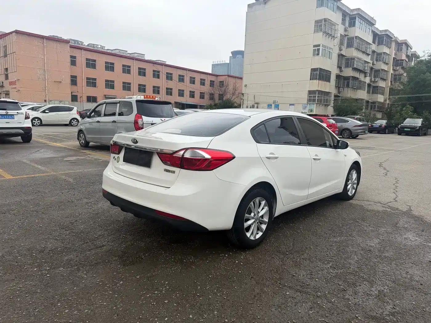 Kia K3 2016 1.6L Automatic GL — миниатюра 4
