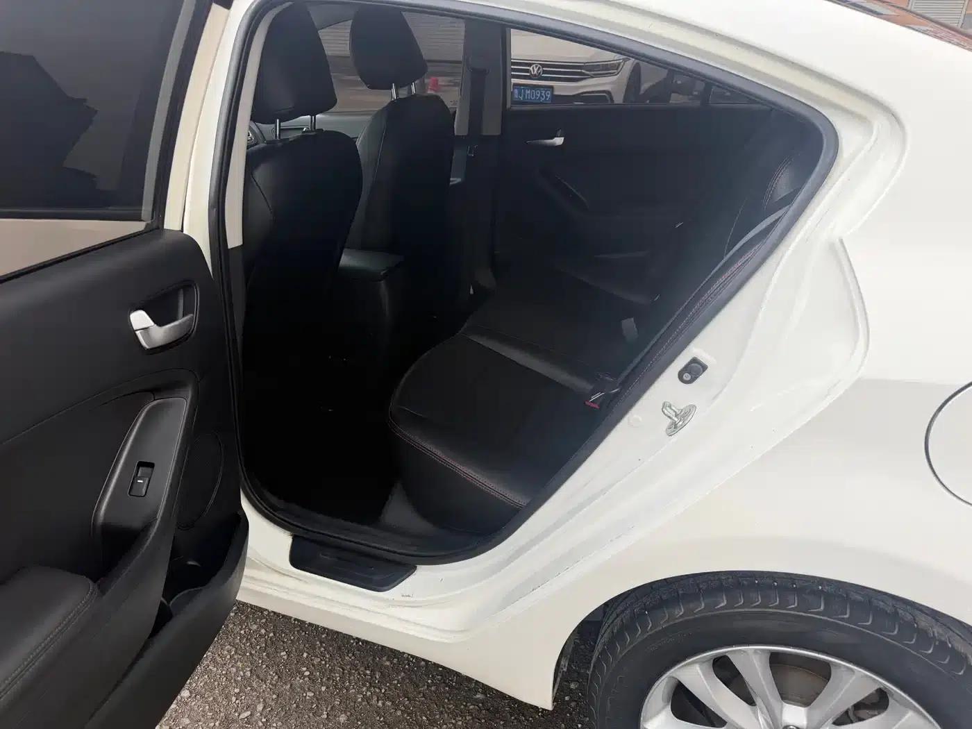 Kia K3 2016 1.6L Automatic GL — миниатюра 7