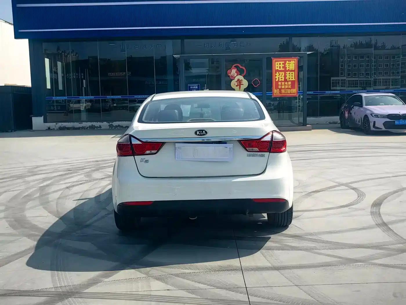 Kia K3 2016 1.6L Automatic GLS — миниатюра 15