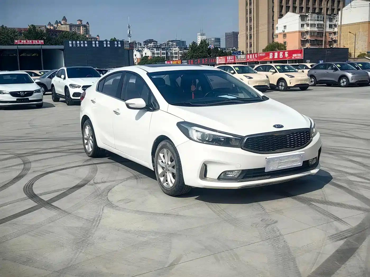 Kia K3 2016 1.6L Automatic GLS — миниатюра 3