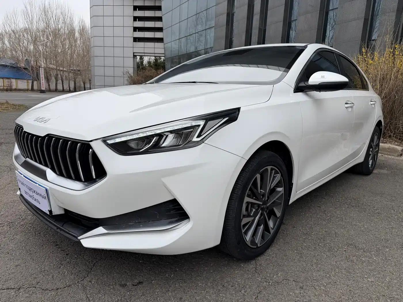 Kia K3 2021 1.5L CVT Fashion Edition — миниатюра 1