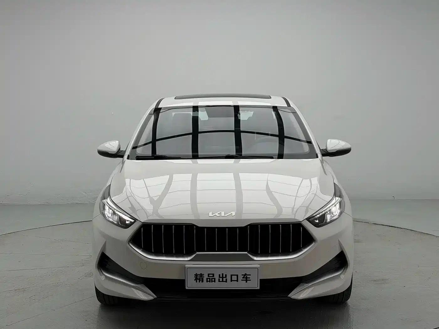 Kia K3 2021 Facelift 1.5L CVT Fashion Edition — миниатюра 2