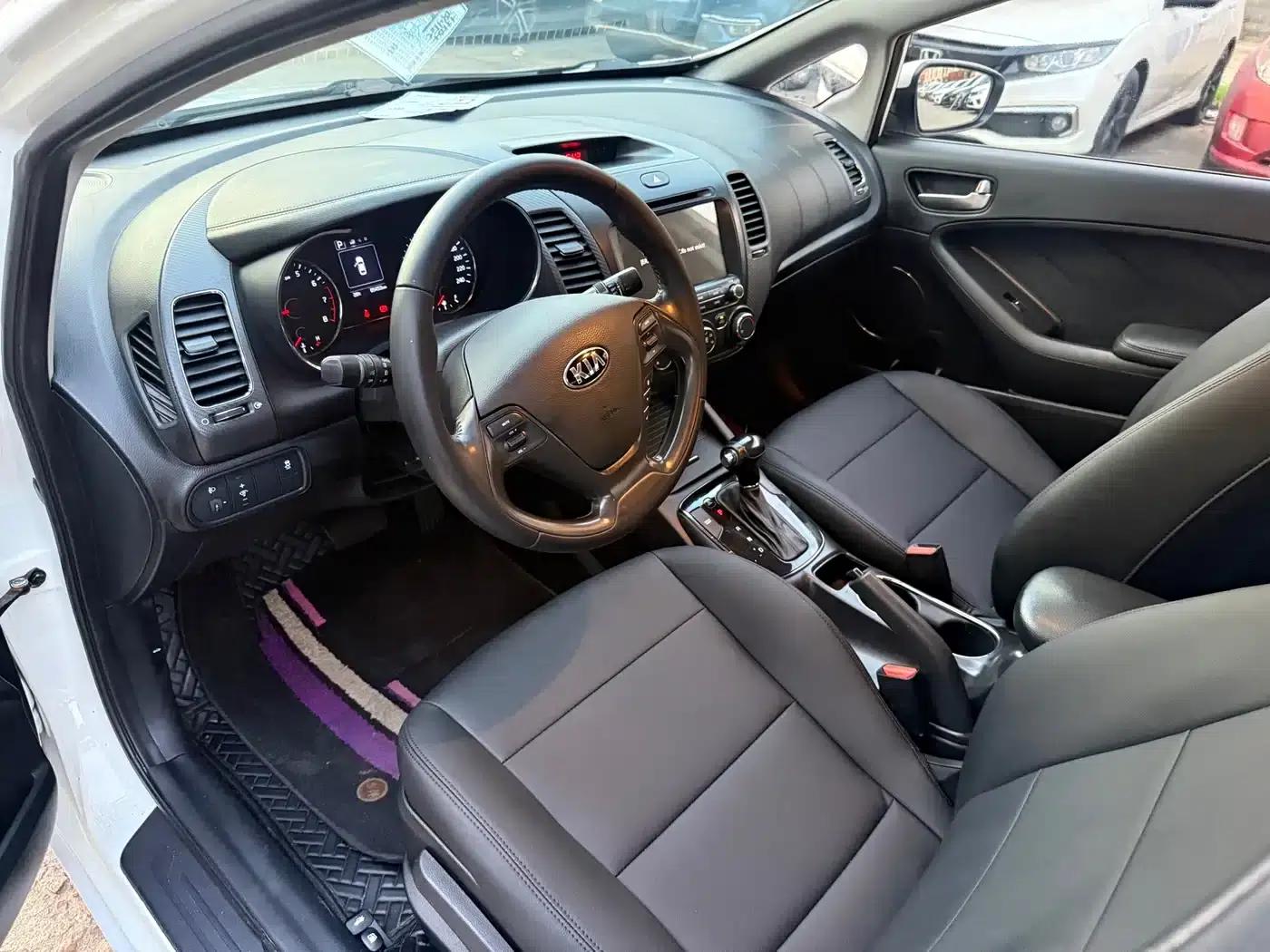 Kia K3 2016 1.6L Automatic GLS — миниатюра 4