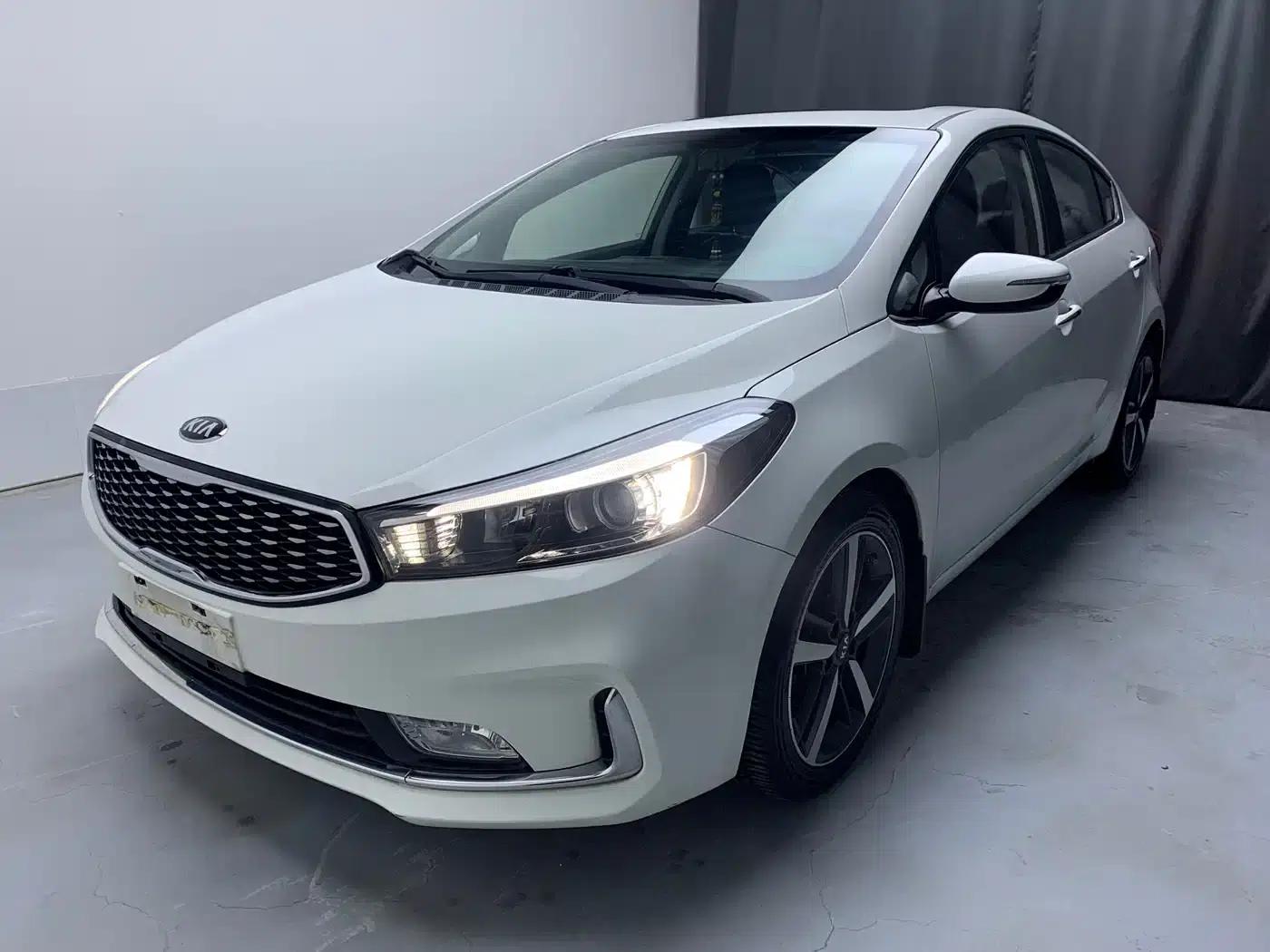 Kia K3 2017 1.6L Automatic 15th Anniversary Special Edition GLS — миниатюра 1