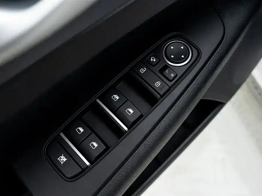 Kia K3 2024 1.5L CVT Comfort Edition — миниатюра 22