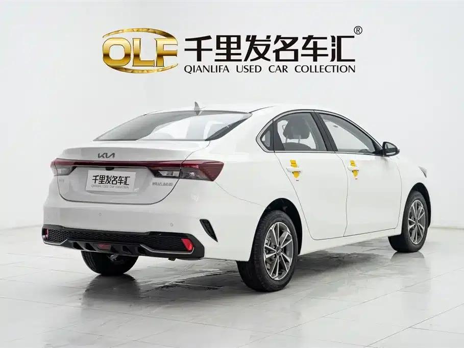 Kia K3 2024 1.5L CVT Comfort Edition — миниатюра 6