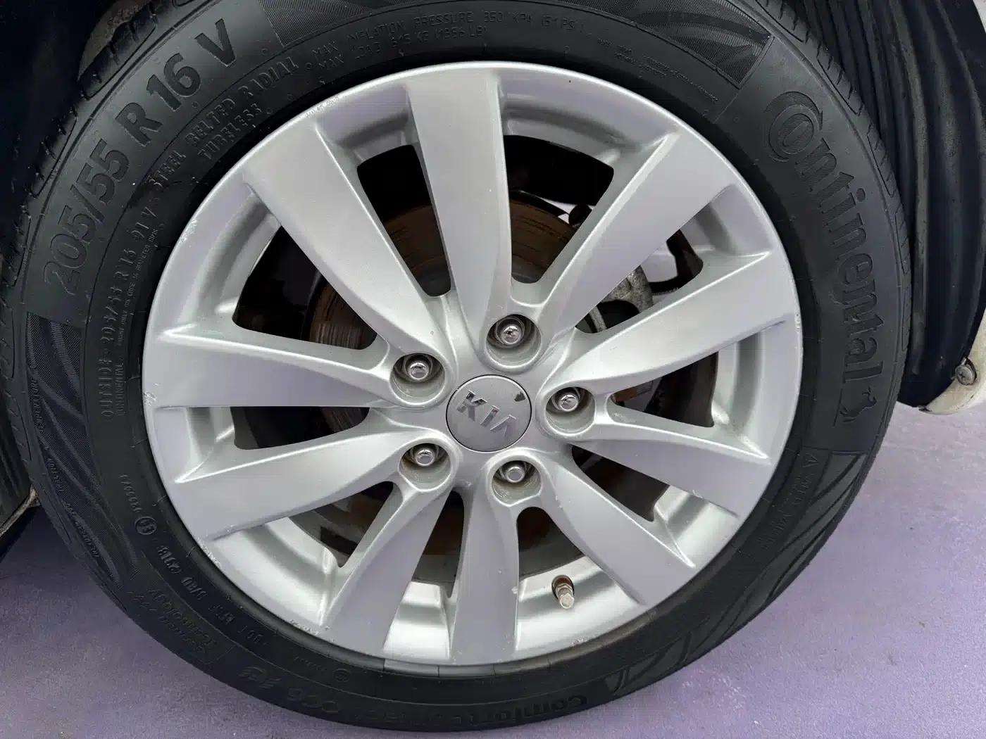 Kia K3 2015 1.6L Automatic GL — миниатюра 14