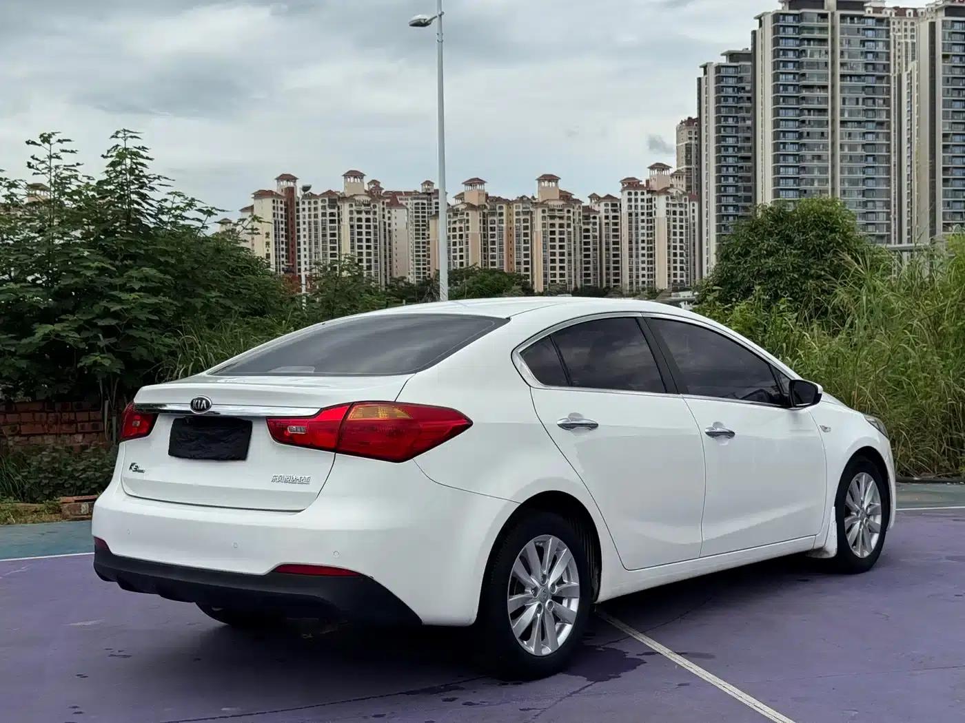 Kia K3 2015 1.6L Automatic GL — миниатюра 5