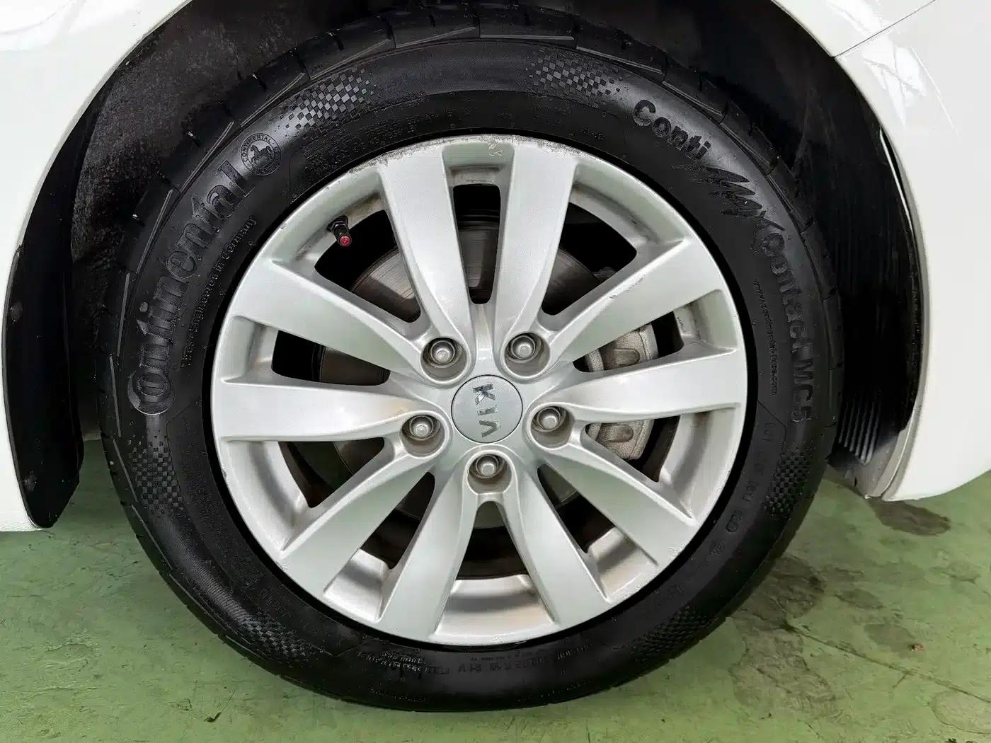 Kia K3 2015 1.6L Automatic GL — миниатюра 11