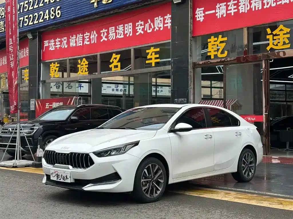Kia K3 2021 1.5L CVT New Edition — миниатюра 1