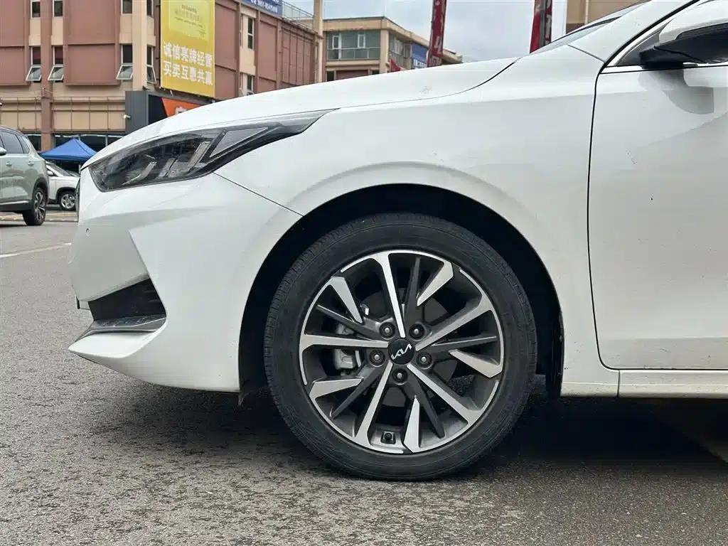 Kia K3 2021 1.5L CVT New Edition — миниатюра 4