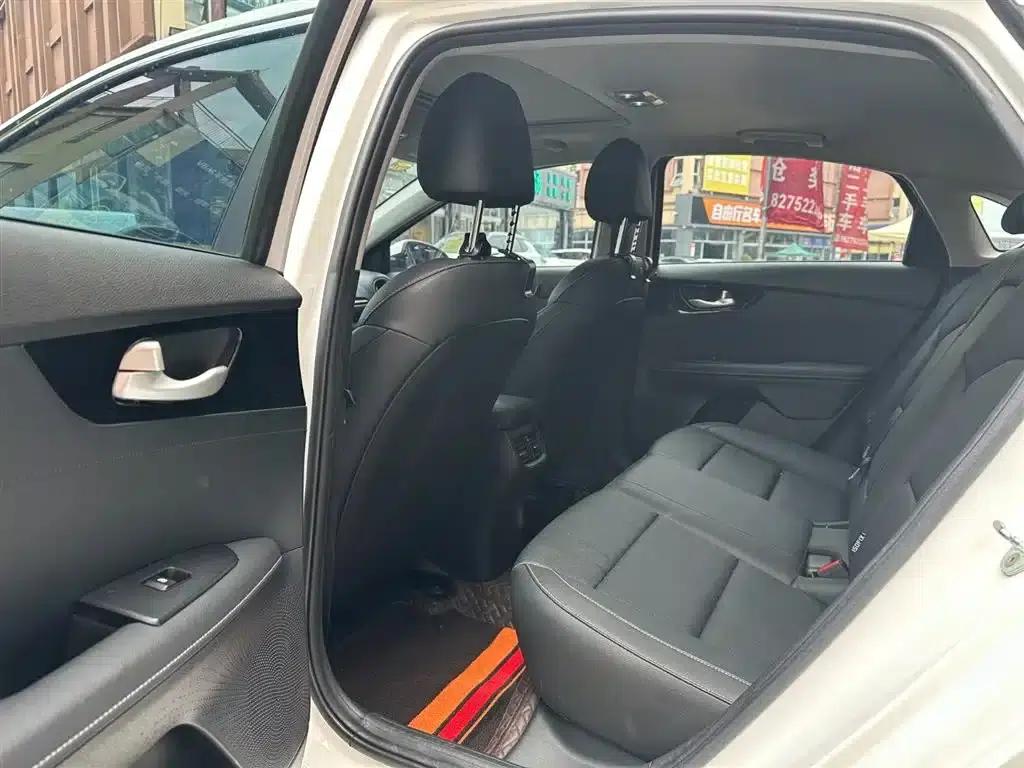Kia K3 2021 1.5L CVT New Edition — миниатюра 9