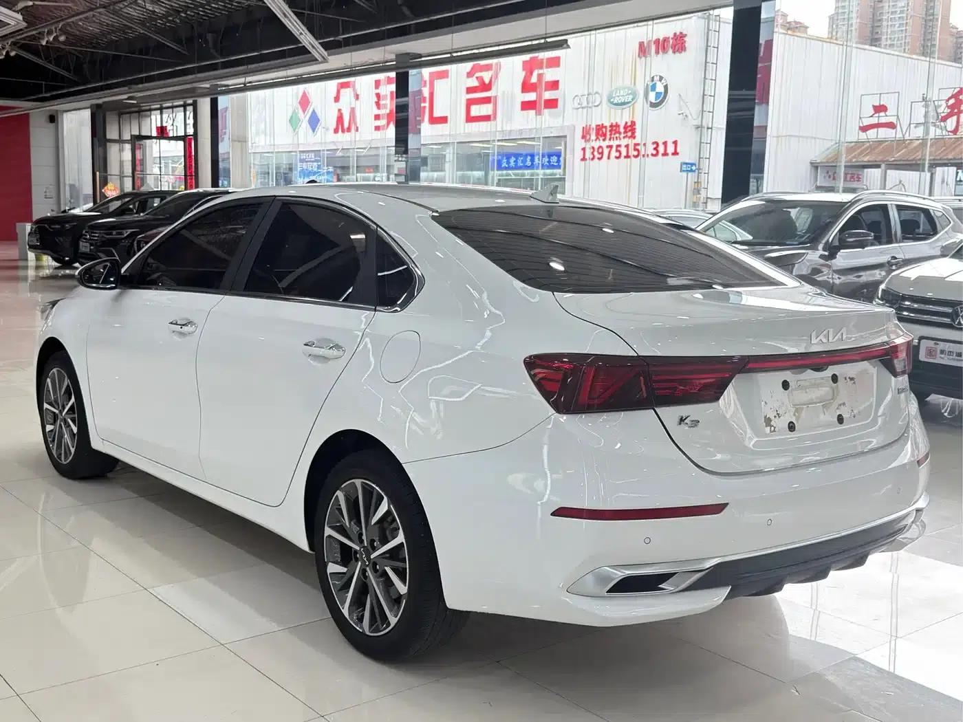 Kia K3 2021 1.5L CVT Fashion Edition — миниатюра 13