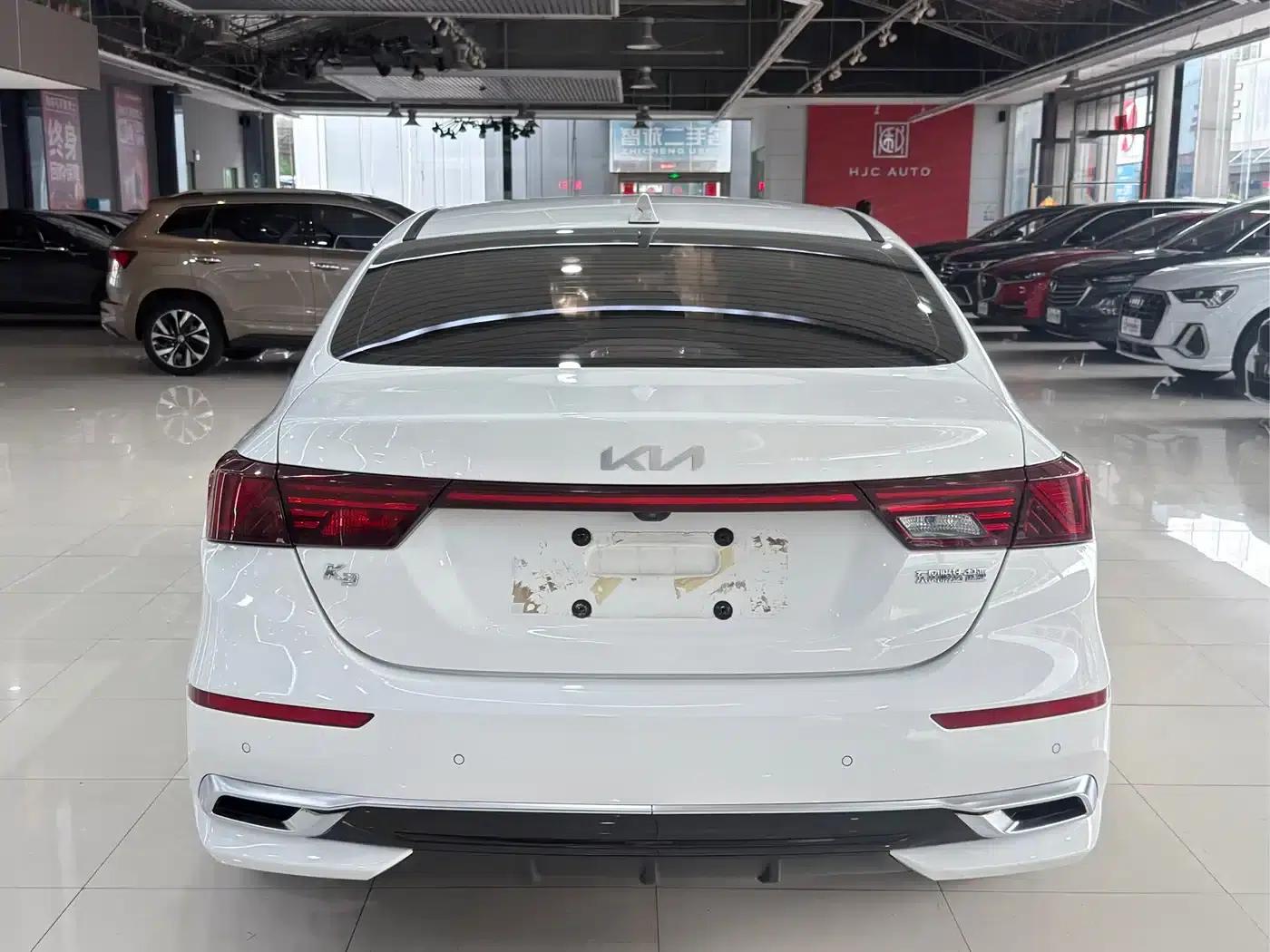 Kia K3 2021 1.5L CVT Fashion Edition — миниатюра 14