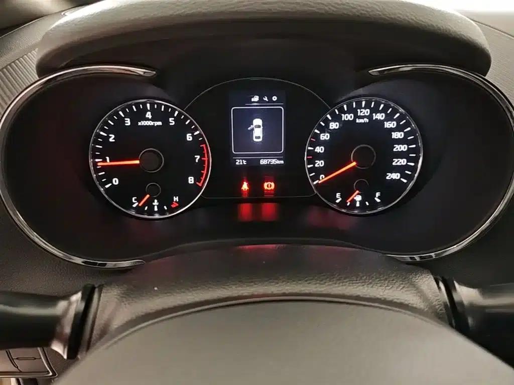 Kia K3 2016 1.6L Manual GLS — миниатюра 12