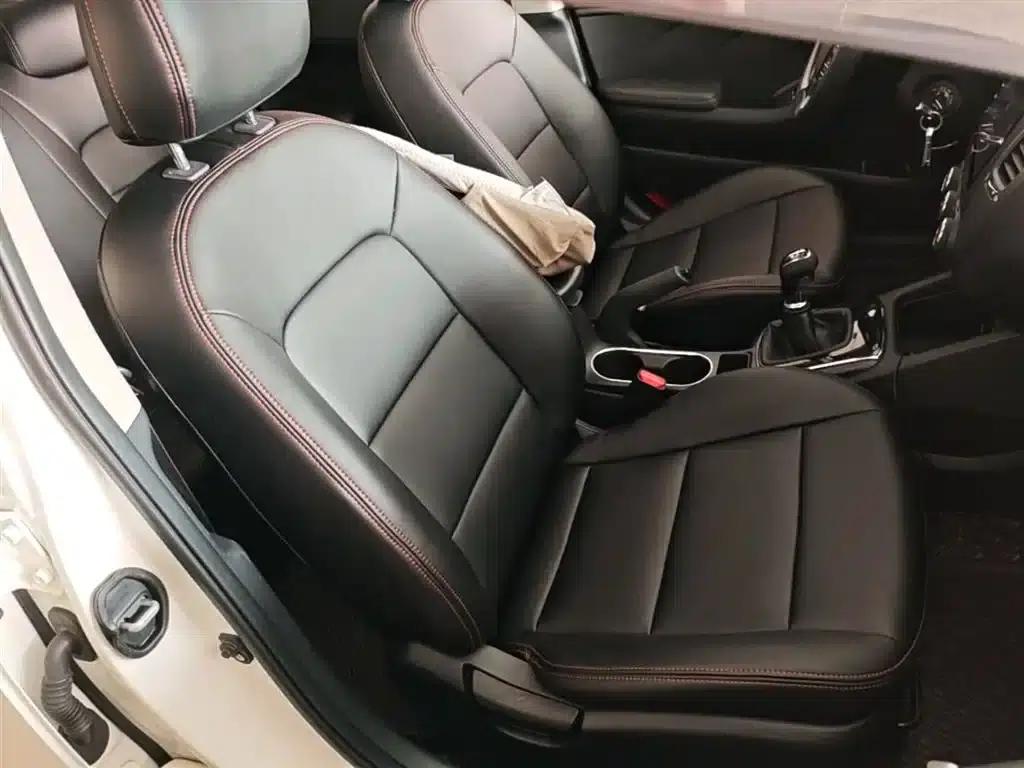 Kia K3 2016 1.6L Manual GLS — миниатюра 25
