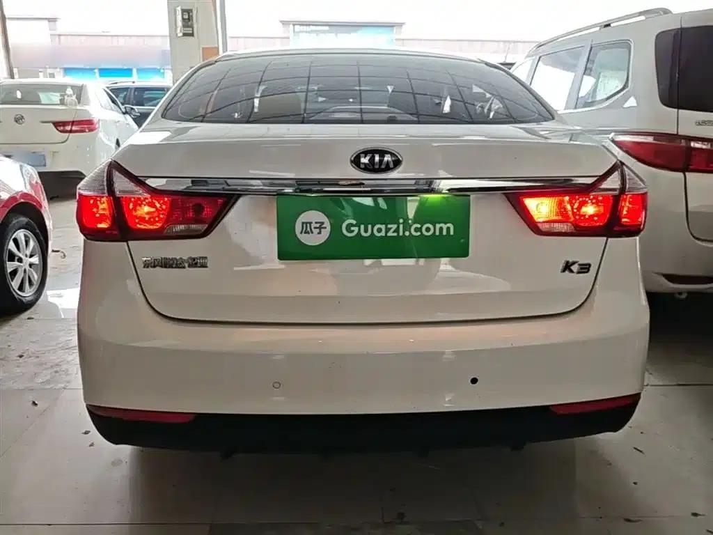 Kia K3 2016 1.6L Manual GLS — миниатюра 6