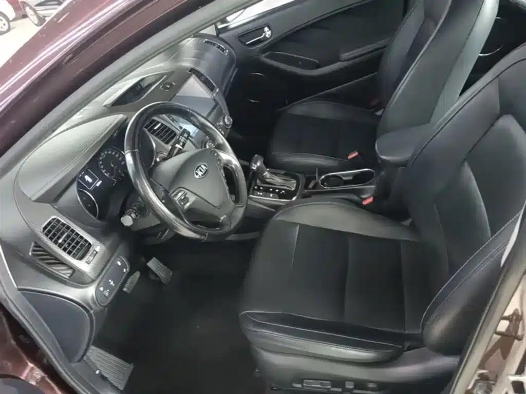Kia K3 2017 1.6L Automatic 15th Anniversary Special Edition GLS — миниатюра 15