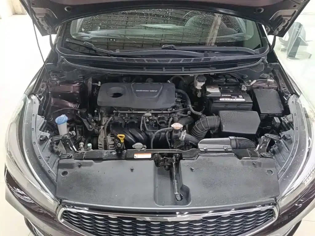 Kia K3 2017 1.6L Automatic 15th Anniversary Special Edition GLS — миниатюра 20