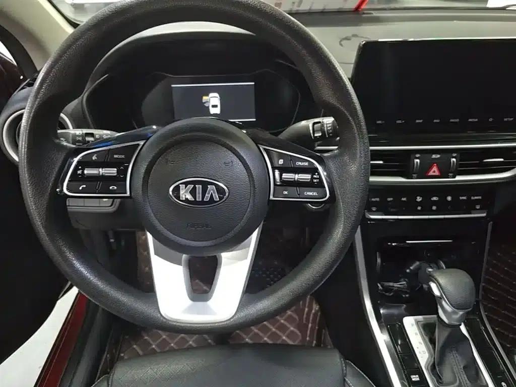 Kia K3 2019 1.5L CVT Smart Connected Edition — миниатюра 11