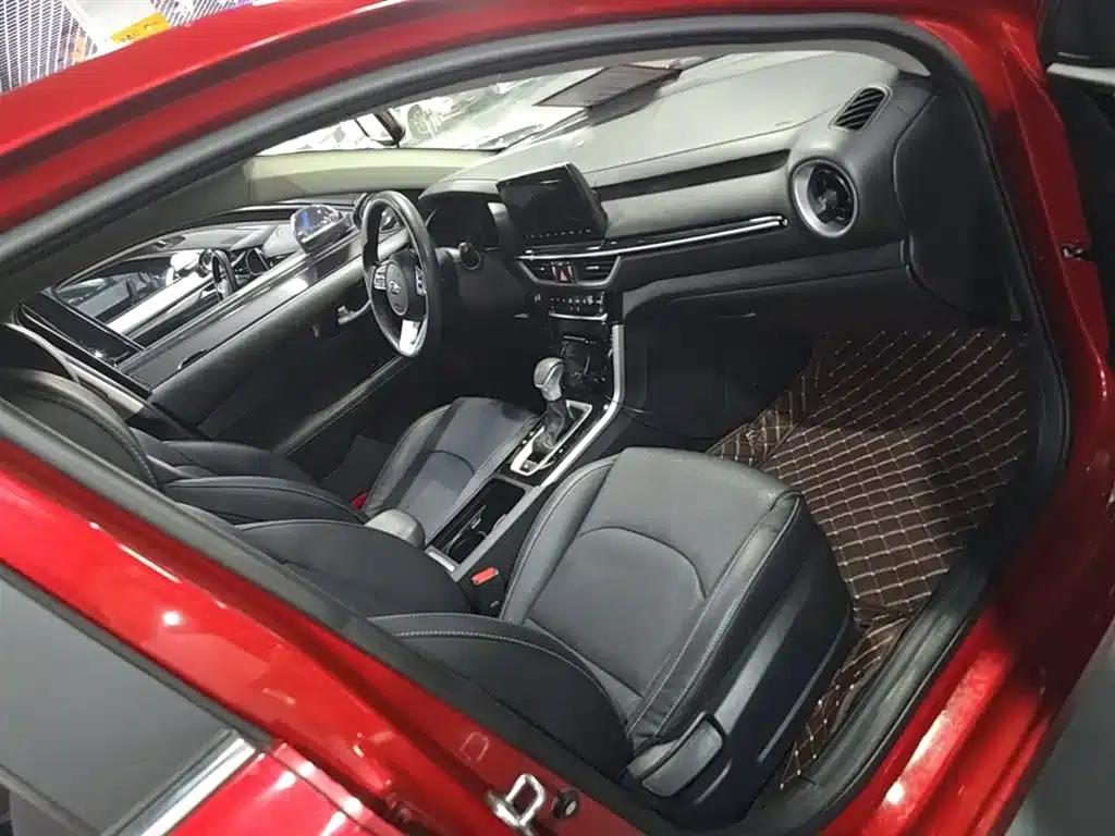 Kia K3 2019 1.5L CVT Smart Connected Edition — миниатюра 25