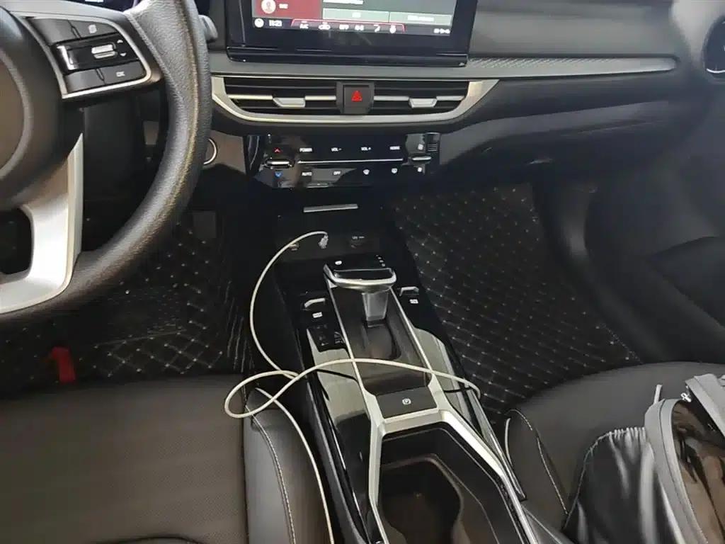 Kia K3 2024 1.5L CVT Comfort Edition — миниатюра 14