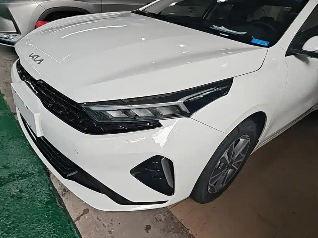Kia K3 2024 1.5L CVT Comfort Edition — миниатюра 24