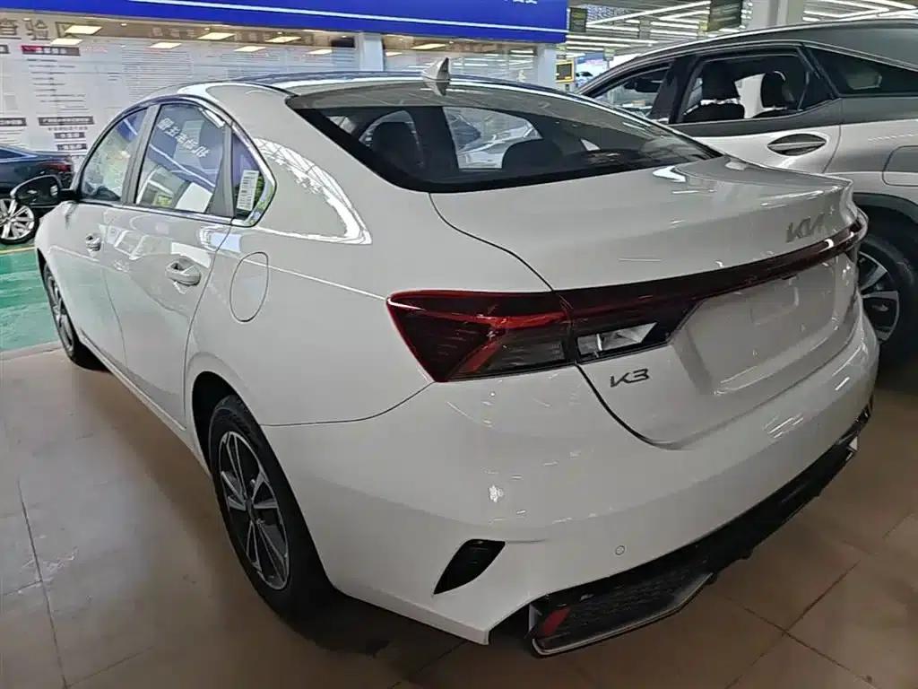 Kia K3 2024 1.5L CVT Comfort Edition — миниатюра 5