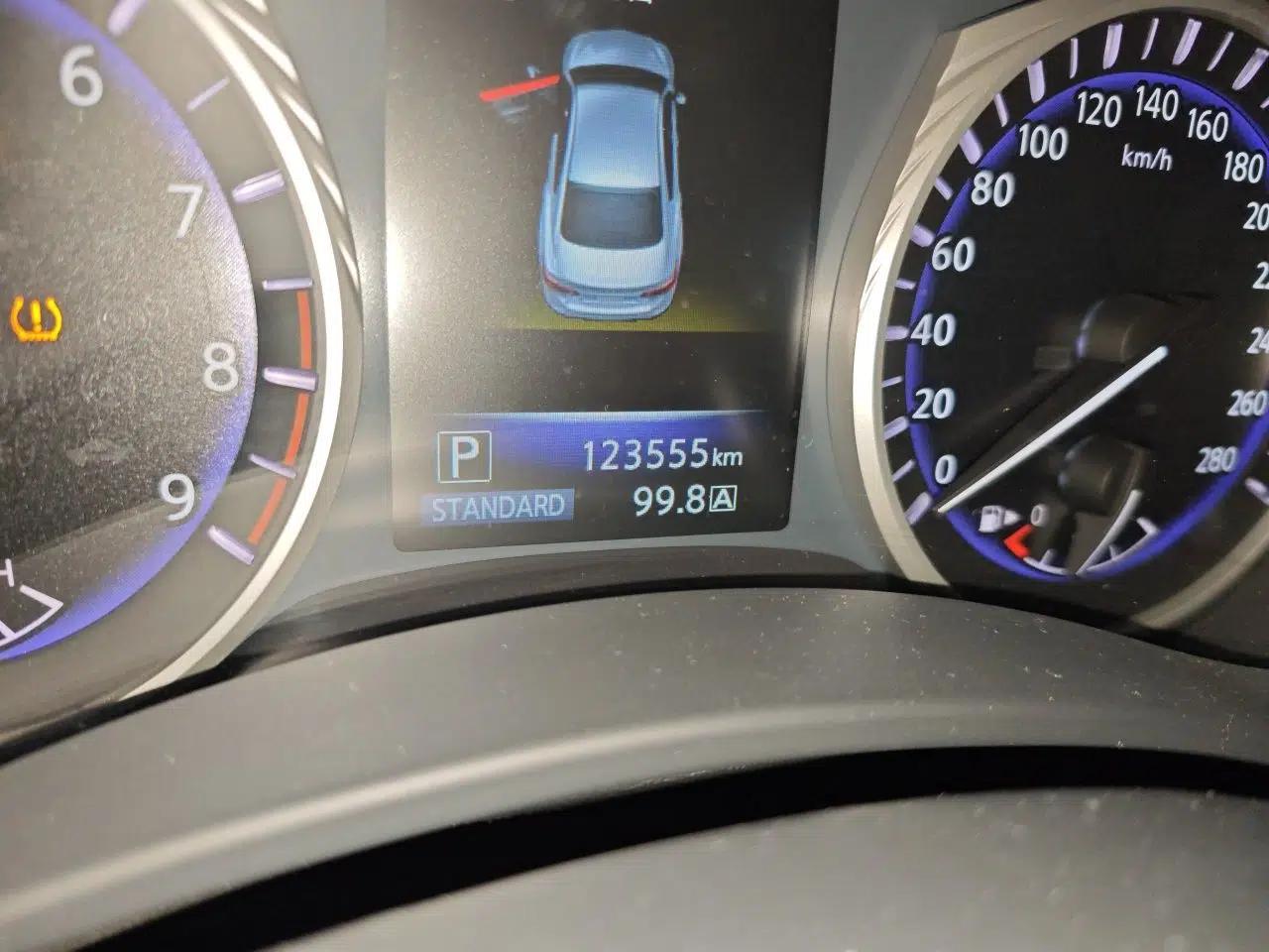 Infiniti Q50 2014 3.7L Comfort Edition — миниатюра 11