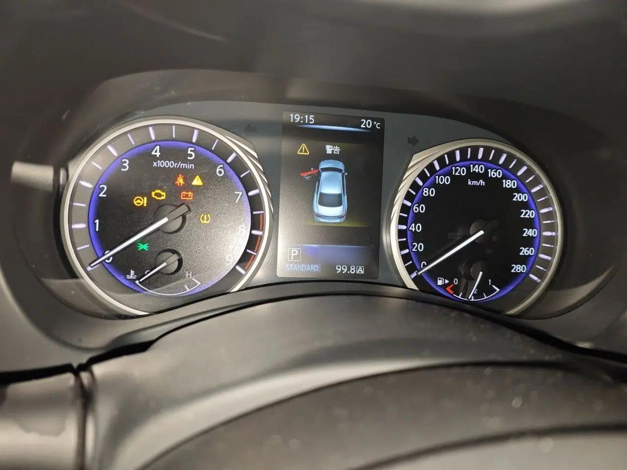 Infiniti Q50 2014 3.7L Comfort Edition — миниатюра 10