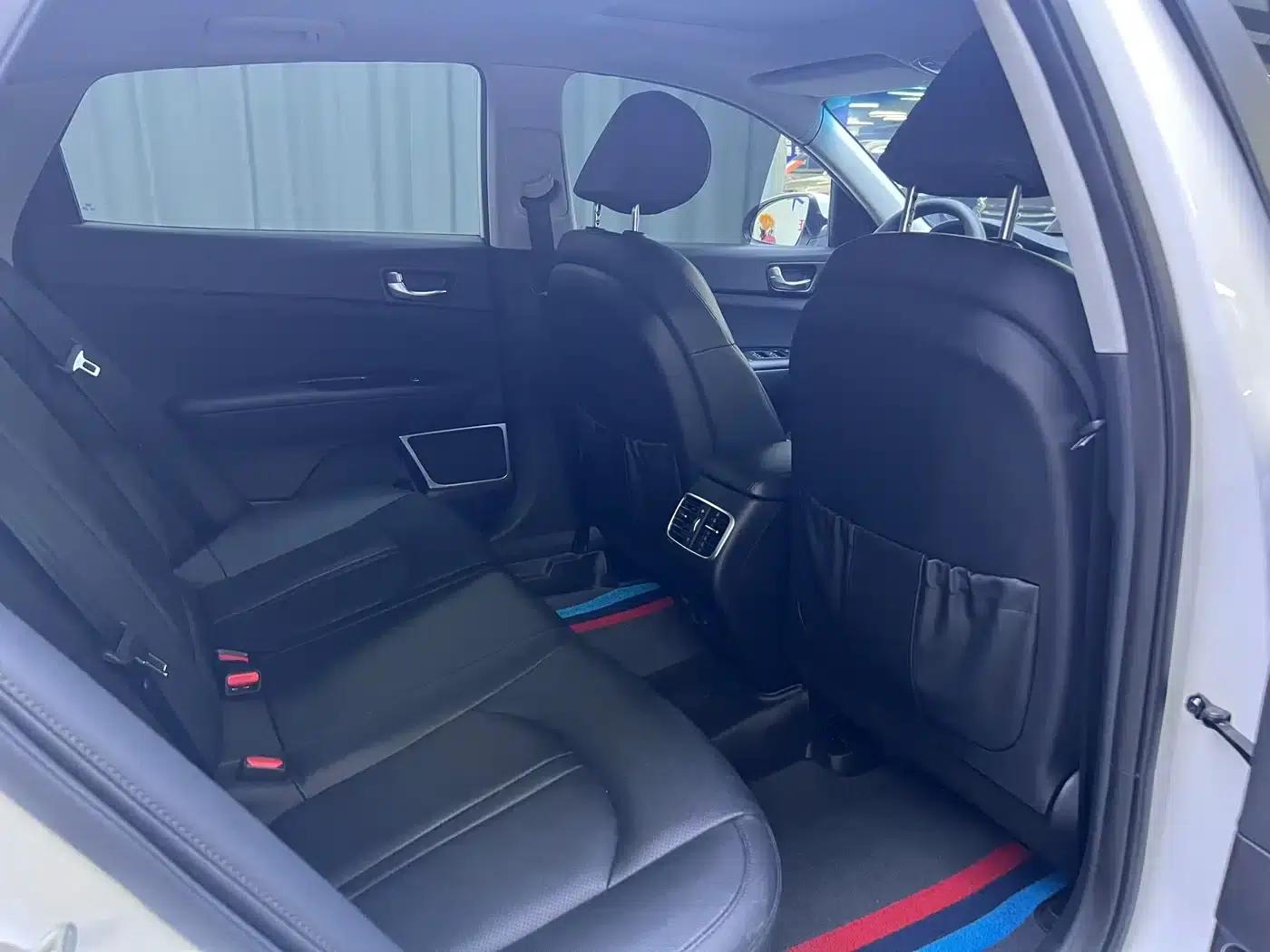 Kia K5 2016 2.0L Automatic GLS — миниатюра 15