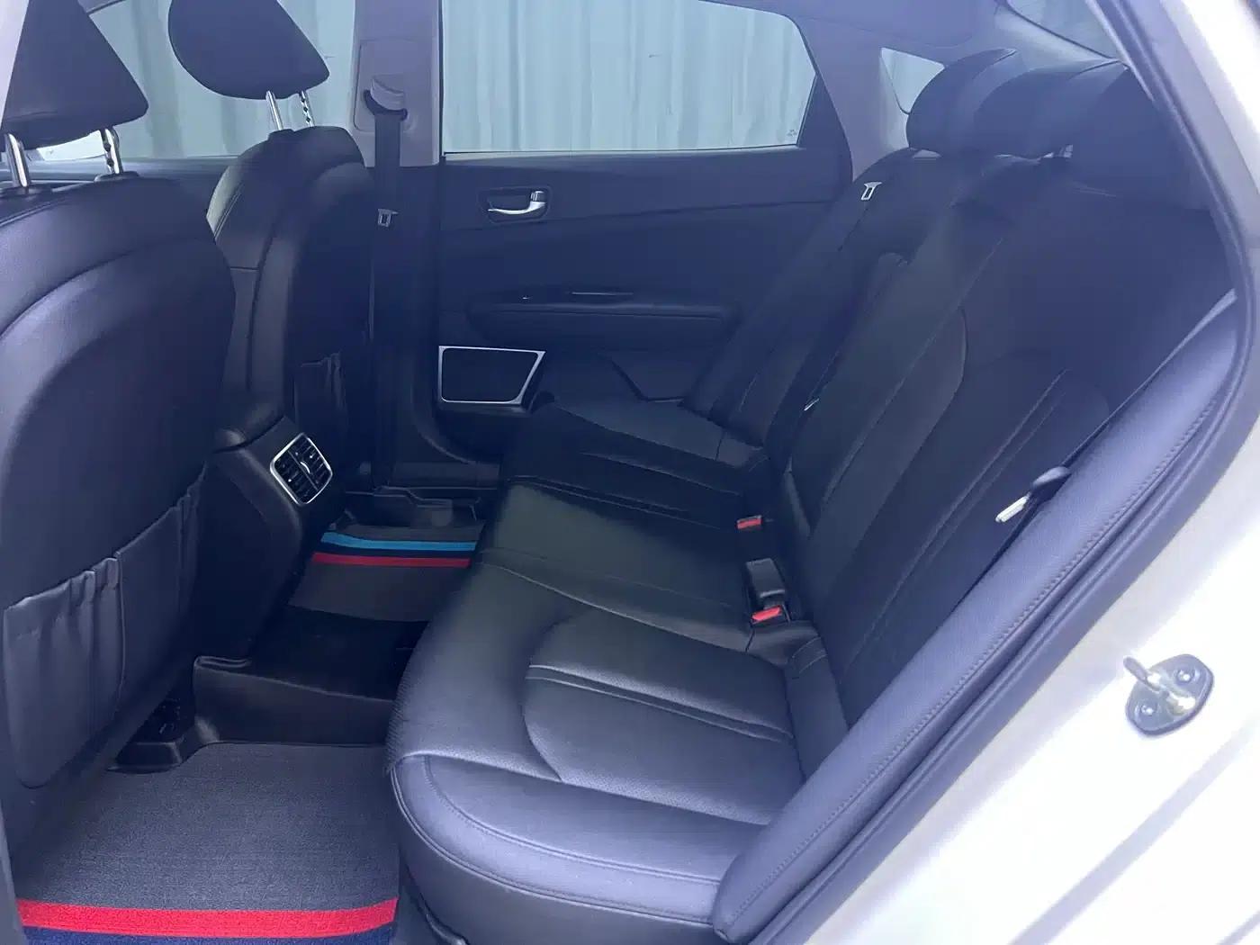 Kia K5 2016 2.0L Automatic GLS — миниатюра 16