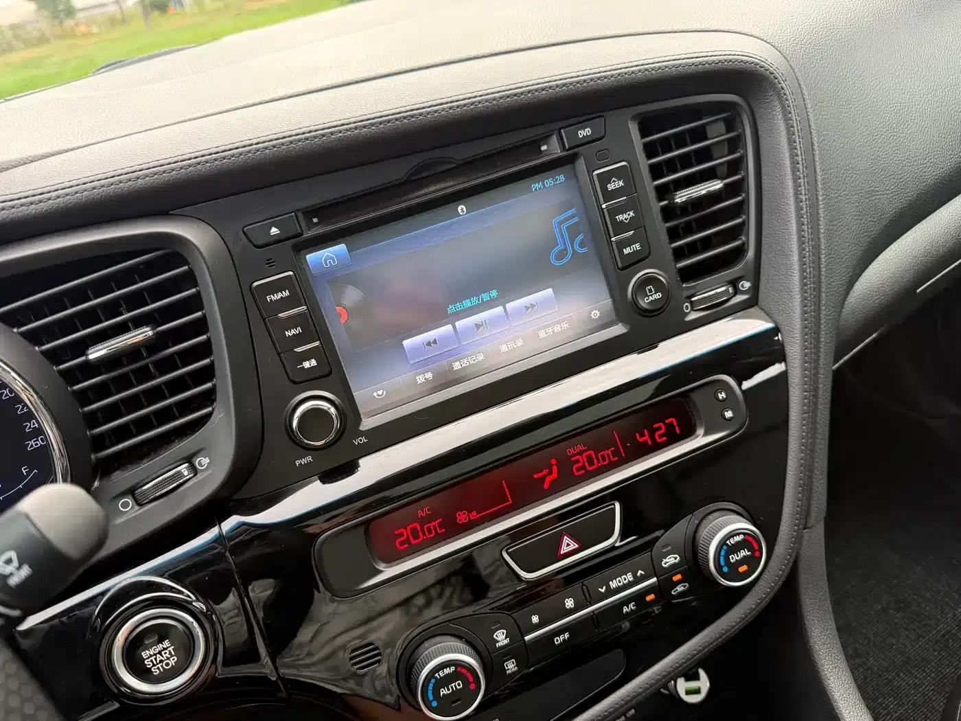 Kia K5 2014 2.0L Automatic Luxury — миниатюра 25