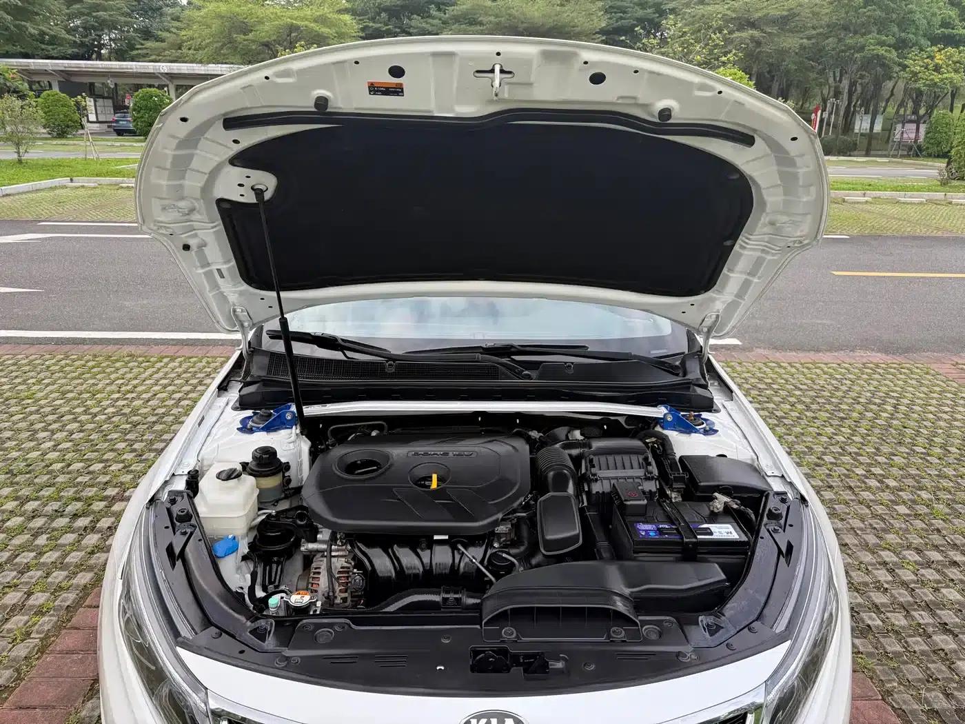 Kia K5 2014 2.0L Automatic Luxury — миниатюра 27