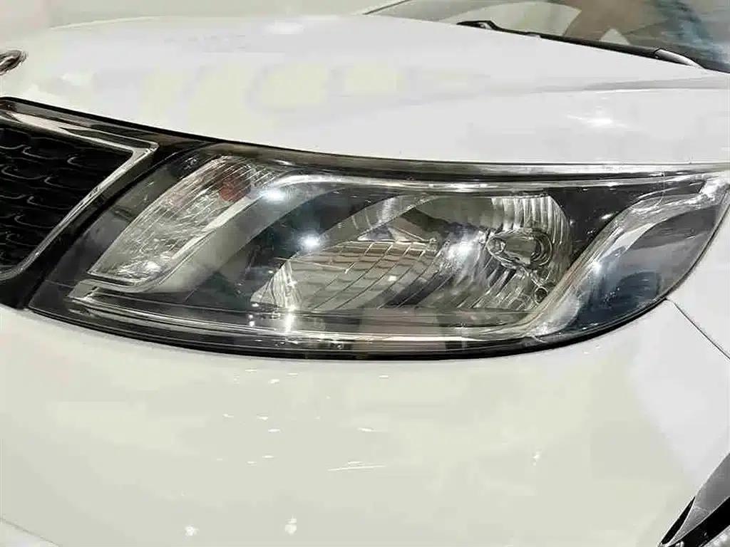 Kia K2 2012 Sedan 1.6L AT Premium Commemorative Edition — миниатюра 15