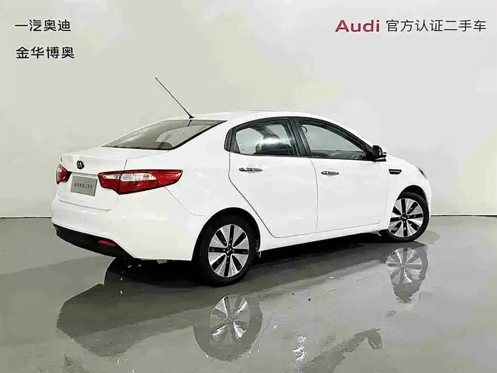 Kia K2 2012 Sedan 1.6L AT Premium Commemorative Edition — миниатюра 4