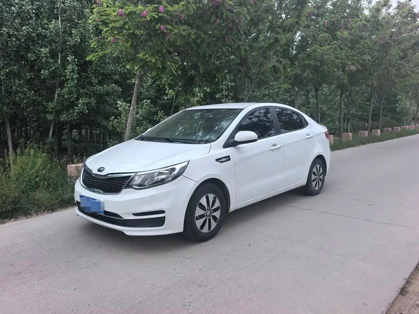 Kia K2 2015 Sedan 1.4L AT GLS — миниатюра 1