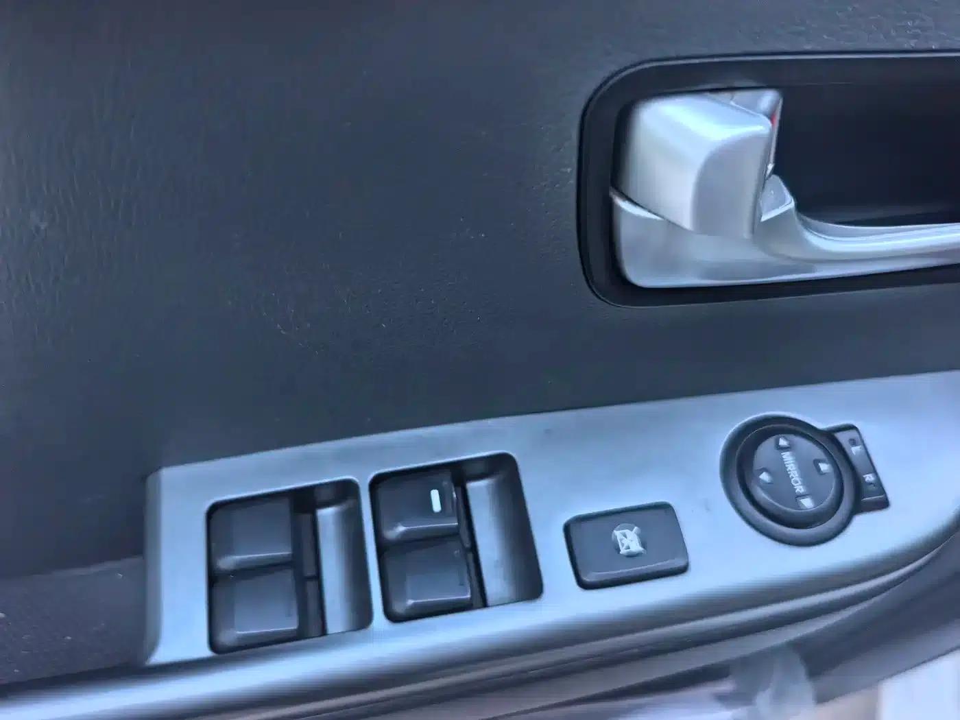 Kia K2 2015 Sedan 1.4L AT GLS — миниатюра 9