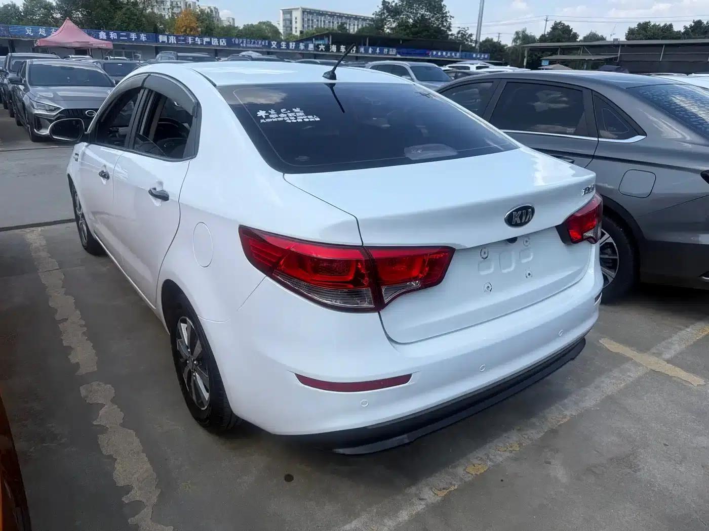 Kia K2 2017 Sedan 1.4L AT GLS — миниатюра 14