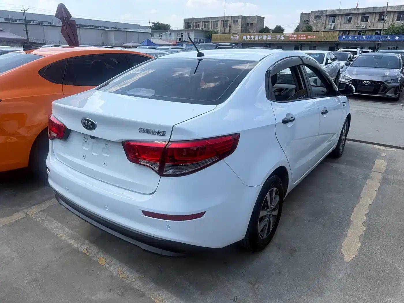 Kia K2 2017 Sedan 1.4L AT GLS — миниатюра 16