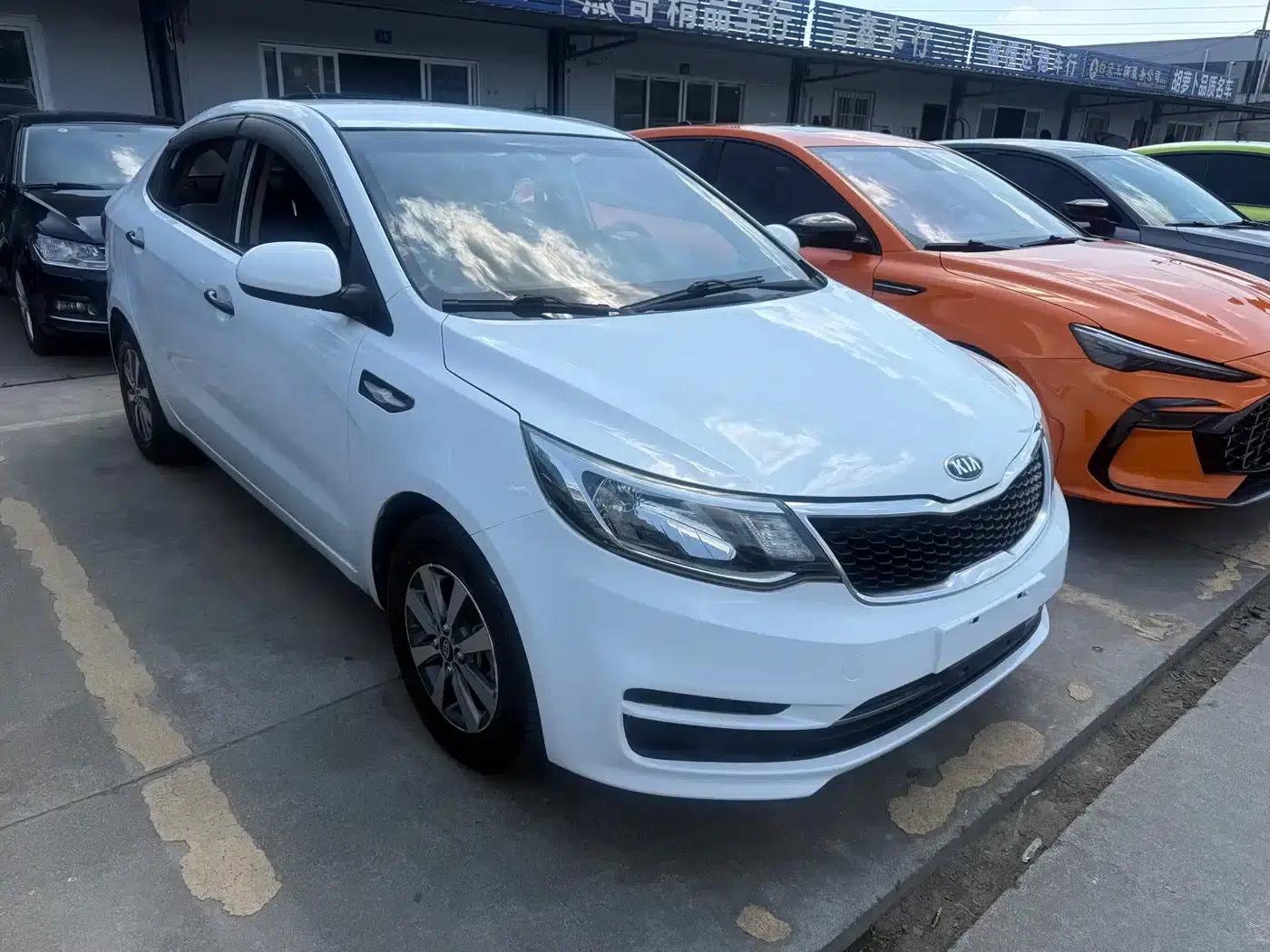 Kia K2 2017 Sedan 1.4L AT GLS — миниатюра 3